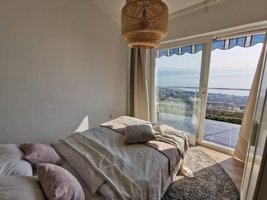 Ferienwohnung mit 180° Meerblick  Dobreć Exterior foto