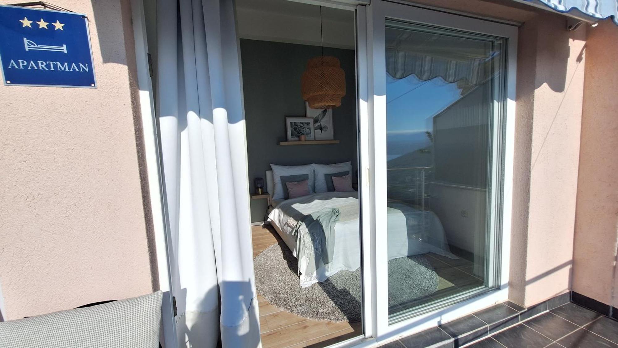 Ferienwohnung mit 180° Meerblick  Dobreć Exterior foto