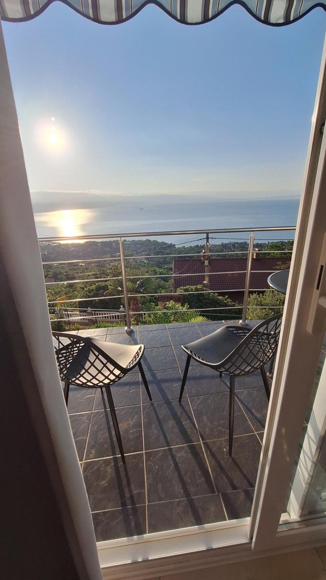 Ferienwohnung mit 180° Meerblick  Dobreć Exterior foto